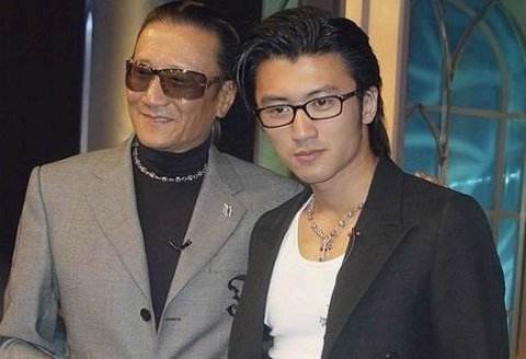 谢贤年轻时的视频,谢贤以前年轻的时候纪录片