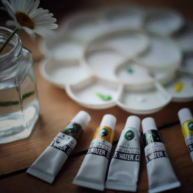 做一些无用的事。手把手教你画几朵花，够你打发一下午时间