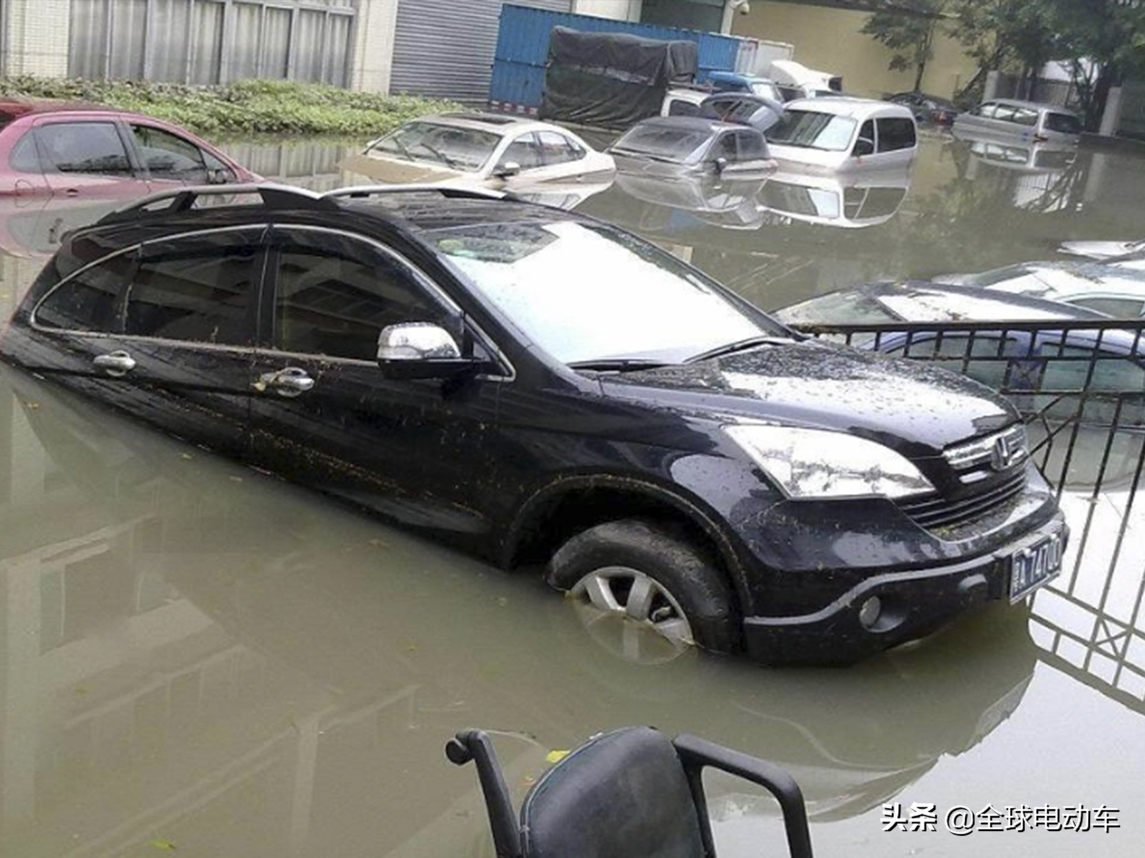 泡水车竟然成了香饽饽,泡水车到底有多难
