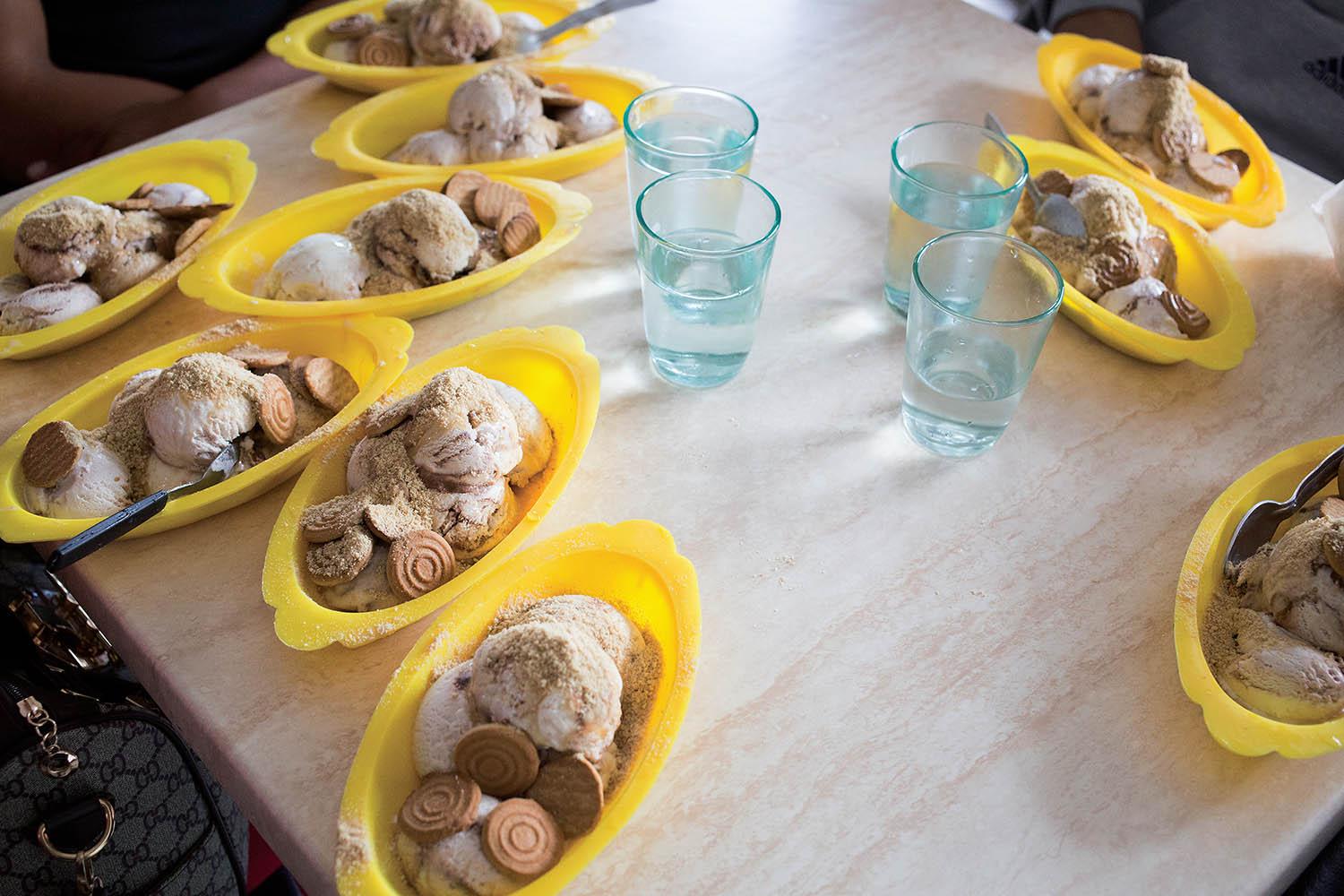 不支持信用卡却能用银联，该岛国美得连哥伦布也折服，我国免签！