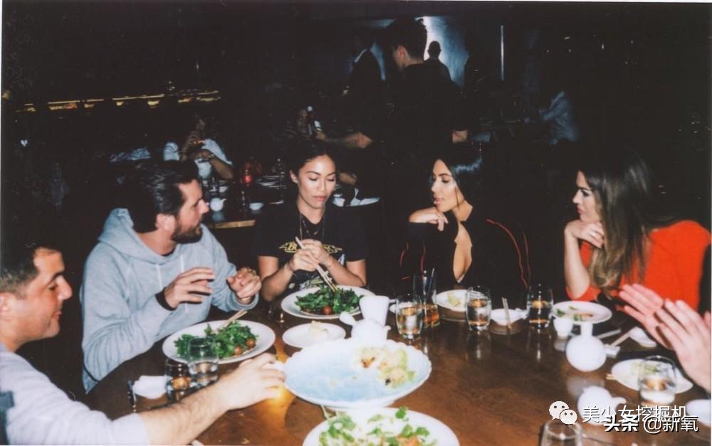 婚内出轨还能让女儿靠前夫名气进名媛圈，卡戴珊的妈现实版甄嬛