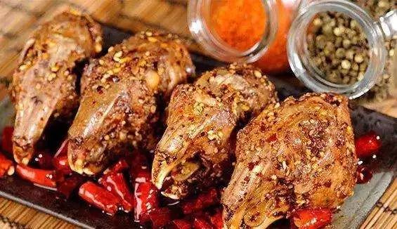 五一必打卡人气美食街推荐,7条吃货必打卡的美食街