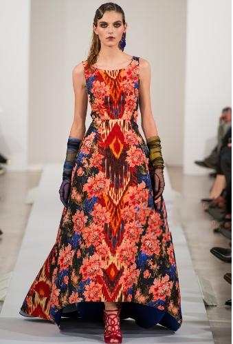 胸小的你穿什么衣服,平胸穿什么衣服都好看