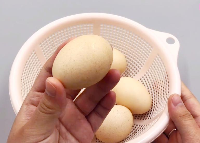 鸡蛋要怎么放才不会坏,鸡蛋买多了