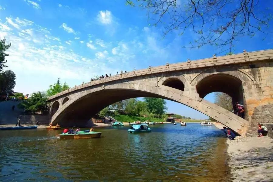 这几个景区千万别带孩子去,放寒假适合去的几个景点