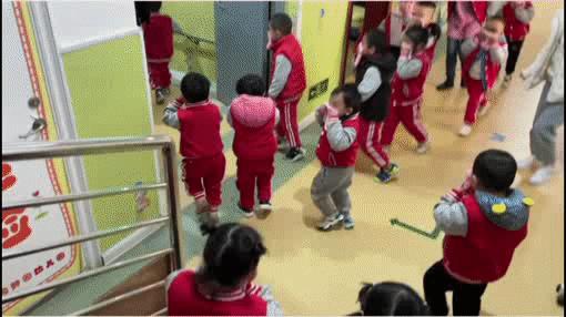 关于119消防的演练视频,119消防宣传日逃生视频