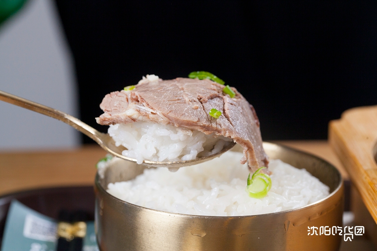 零宣传登小吃榜NO.1!这碗牛肉汤饭究竟神在哪?