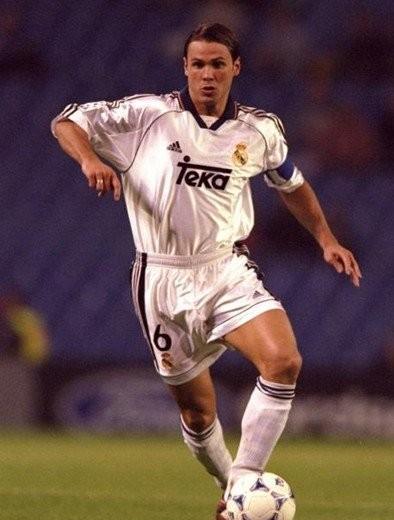 足坛十大领袖,足坛十大中场指挥官