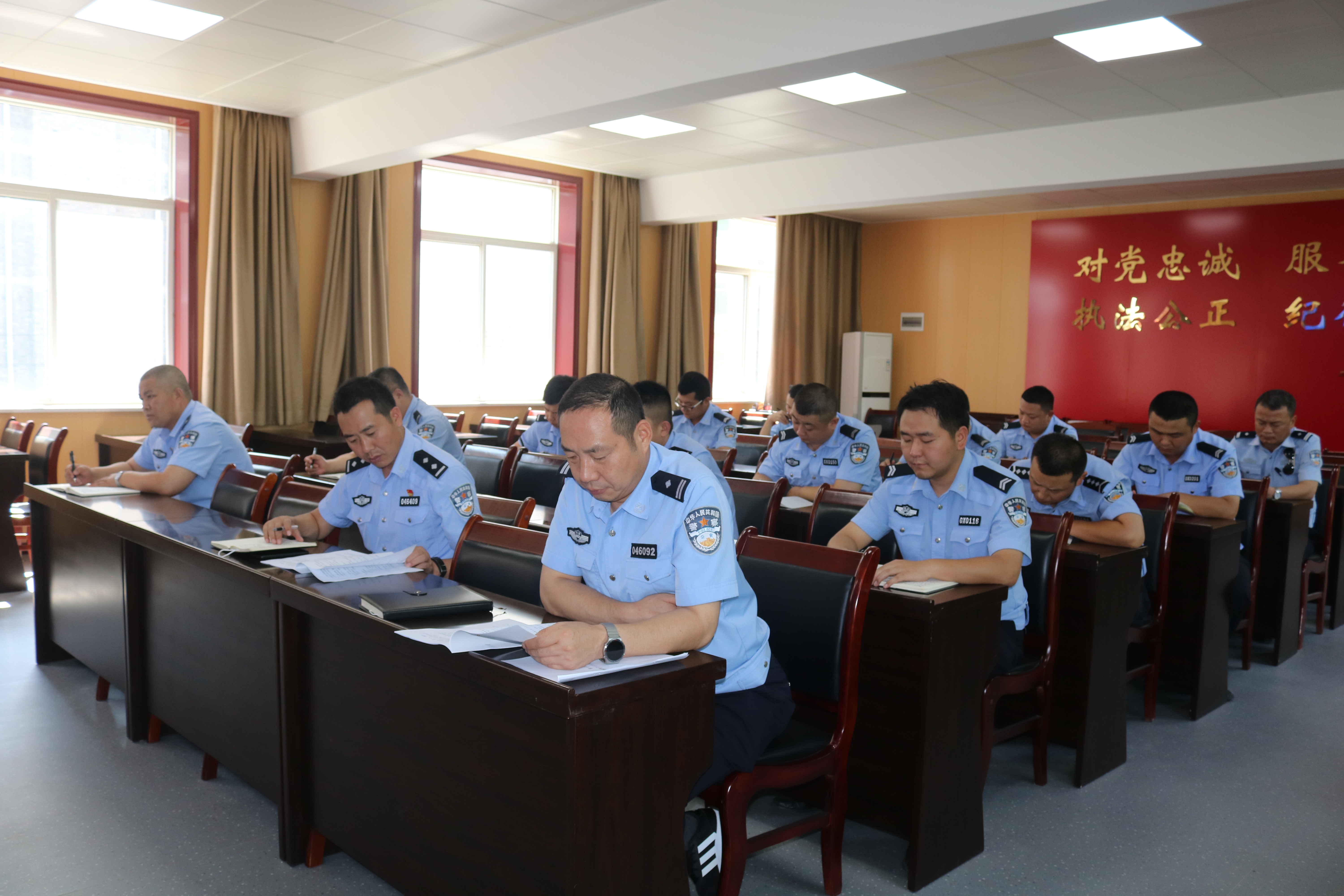 交警元宵节安保部署会议,交警开幕式安保工作