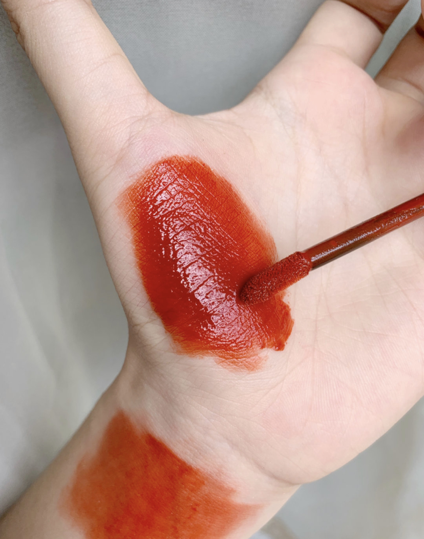 阿玛尼最热色，405经典之作，400哑光正红很显白，每一支都想要