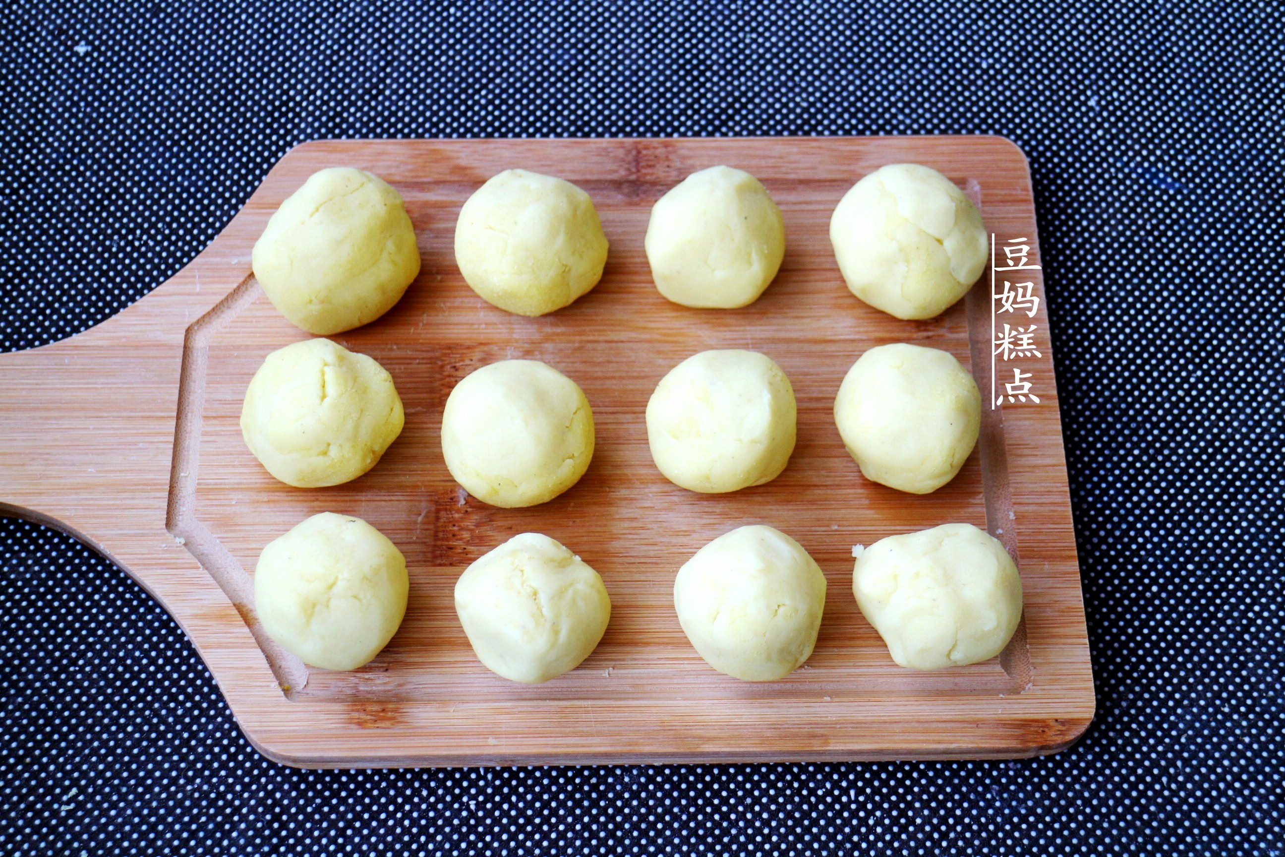 怎么自制绿豆糕好吃窍门,自制绿豆糕用什么方法