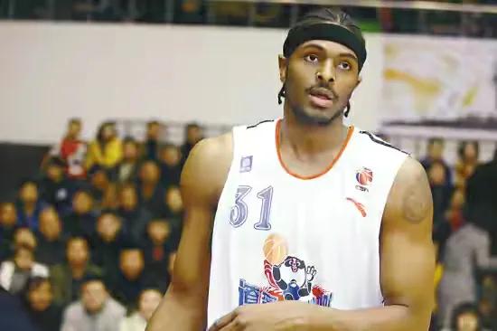 辽篮外援莫兰德水平,辽篮铁定换外援了吗