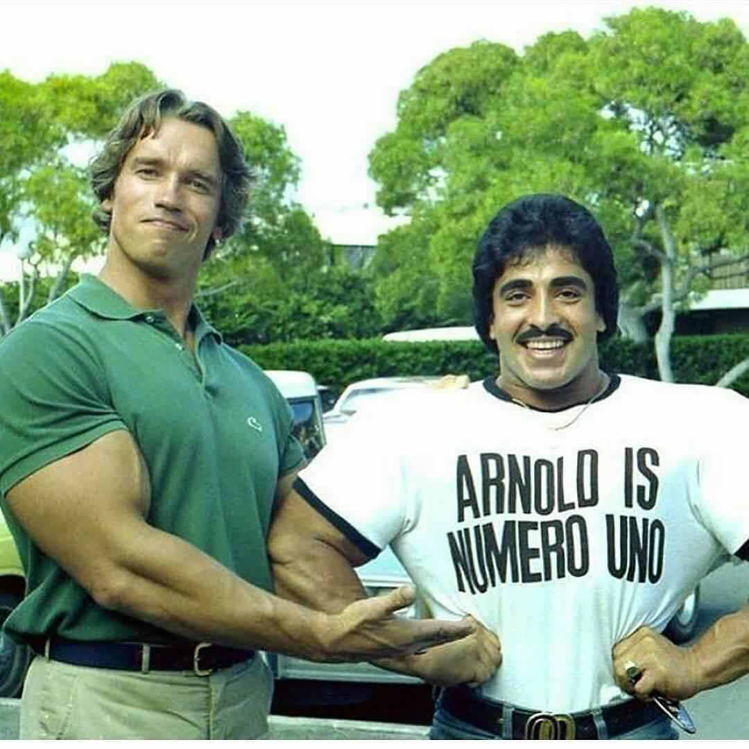 深蹲和硬拉会把屁股练大吗,深蹲和硬拉会把腿练粗