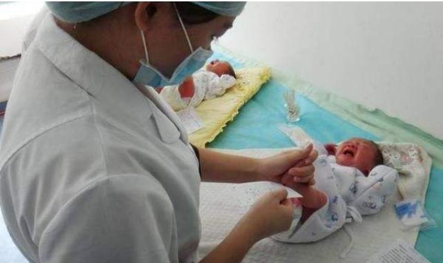 科普:新生儿三滴足跟血,关乎宝宝一生的智力发育