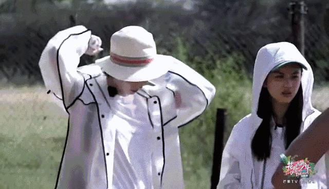 防晒喷雾军训不晒黑,正确的喷防晒喷雾的方法