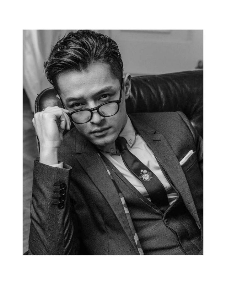 你的脸型适合什么眼镜素材,男生不同脸型适合的镜框