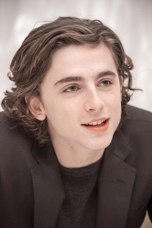 全球公认第一美男子肖战王一博,中国十大最帅男明星王一博