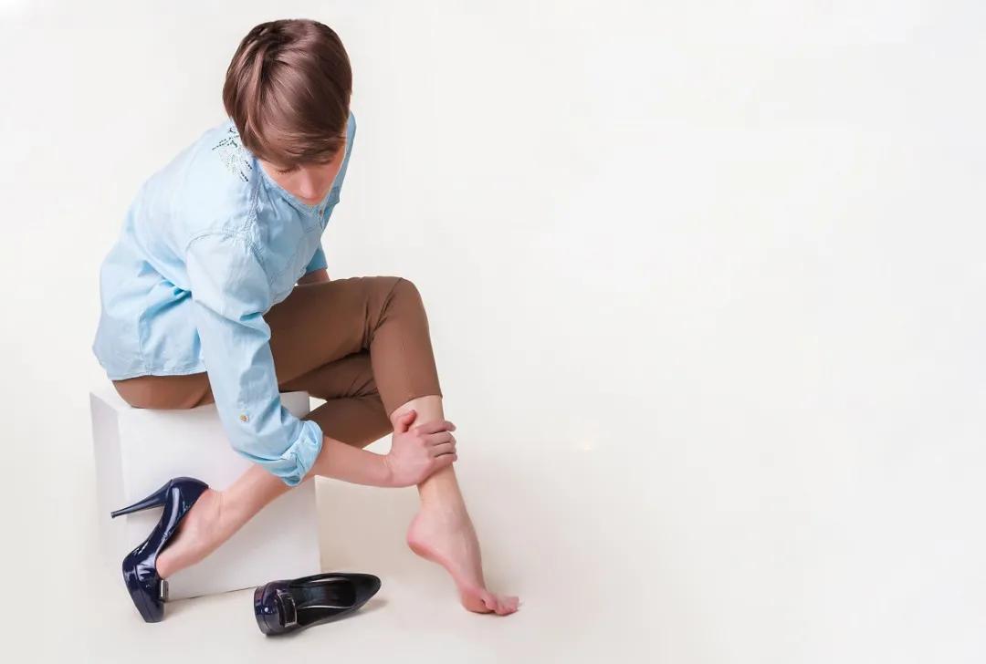 宝宝有一点点o型腿要矫正吗,12岁o型腿还能自己矫正过来吗