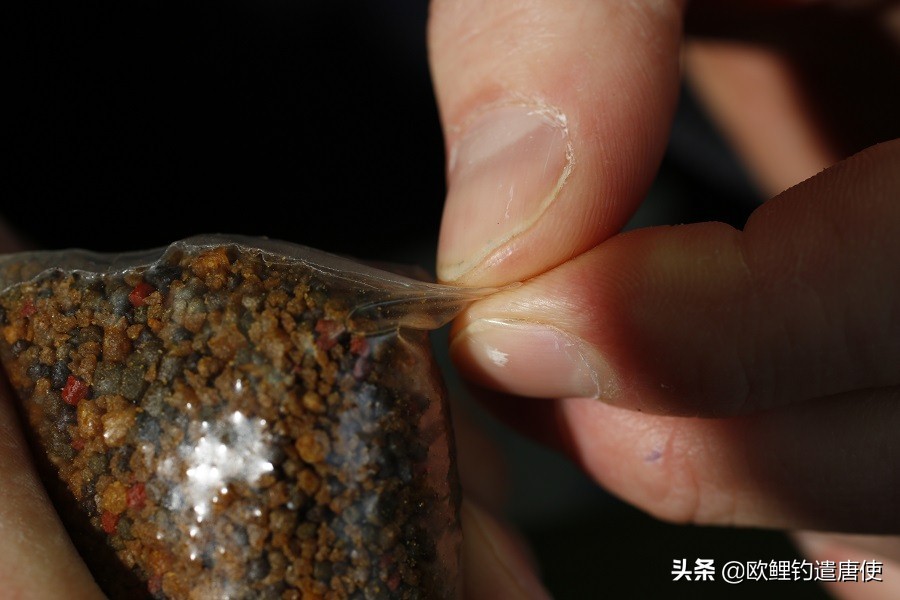 老外钓鱼打窝,老外打窝钓鱼视频大全