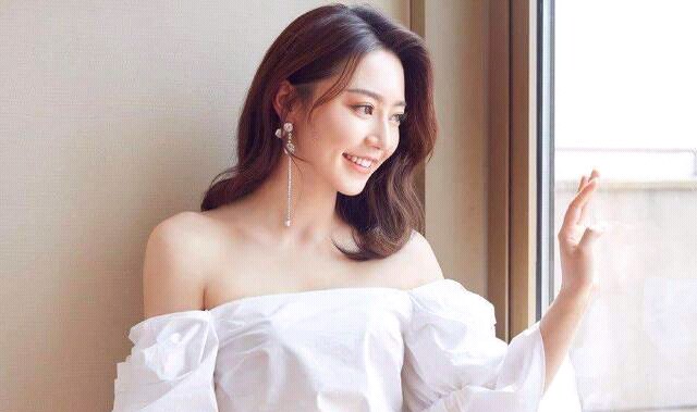 杨幂的公司签了好多有实力的美女,杨幂公司旗下的4位美女演员