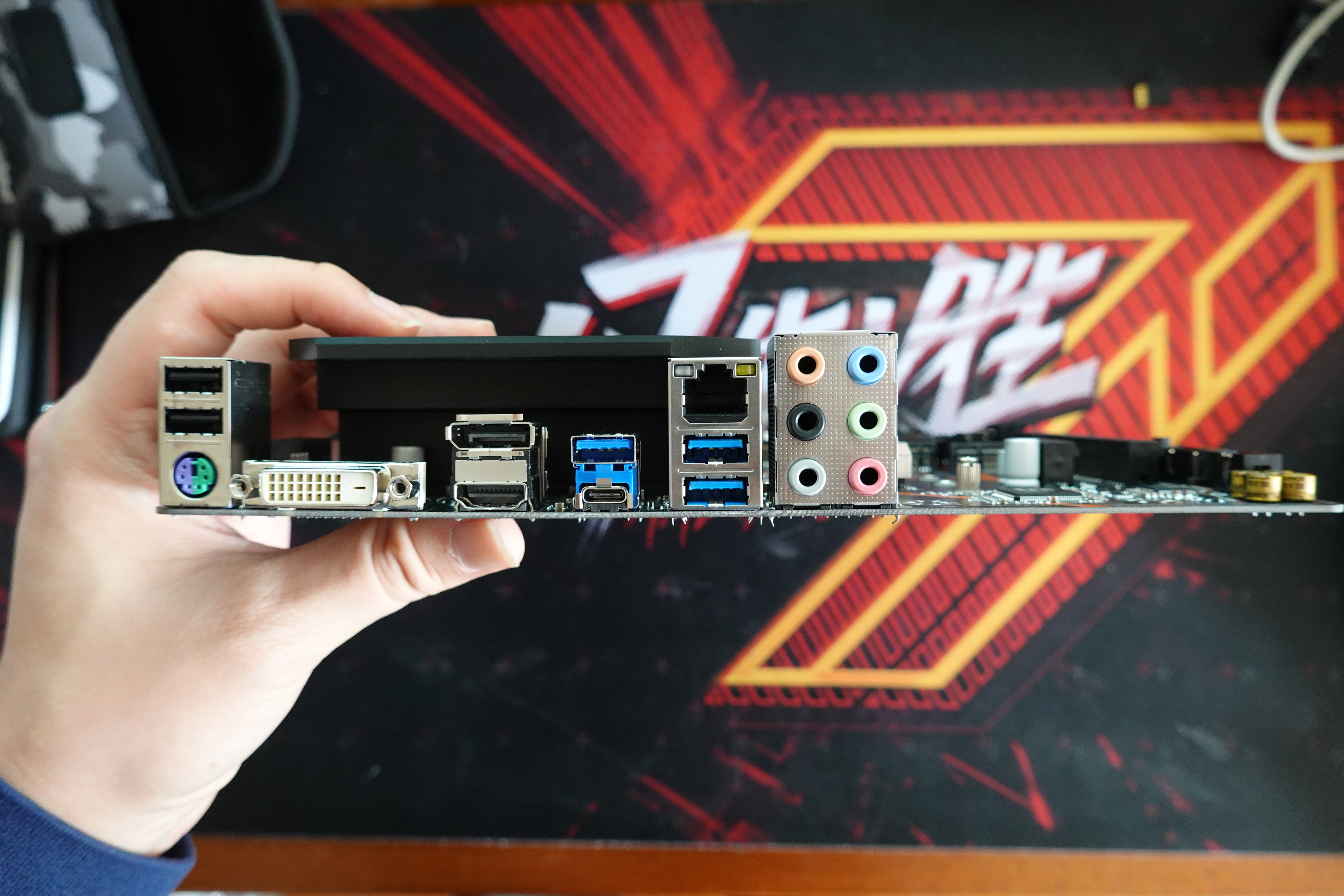 技嘉b365m-aoruselite能上3200内存条吗,技嘉b360maoruselite