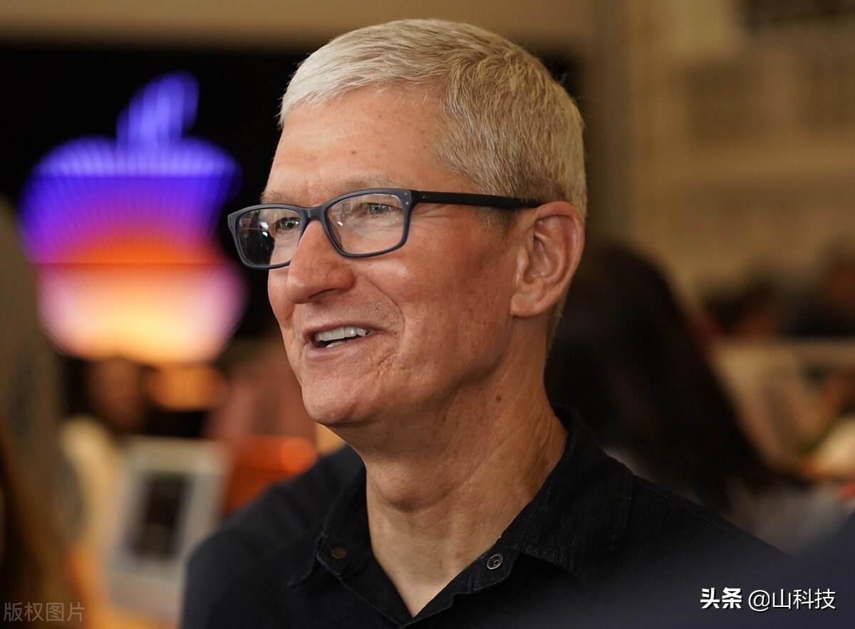 马斯克500亿美元的税,马斯克称研发支出远低于苹果