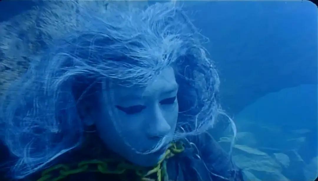 一部把所有恐怖片拍成喜剧的电影,比较恐怖的喜剧片