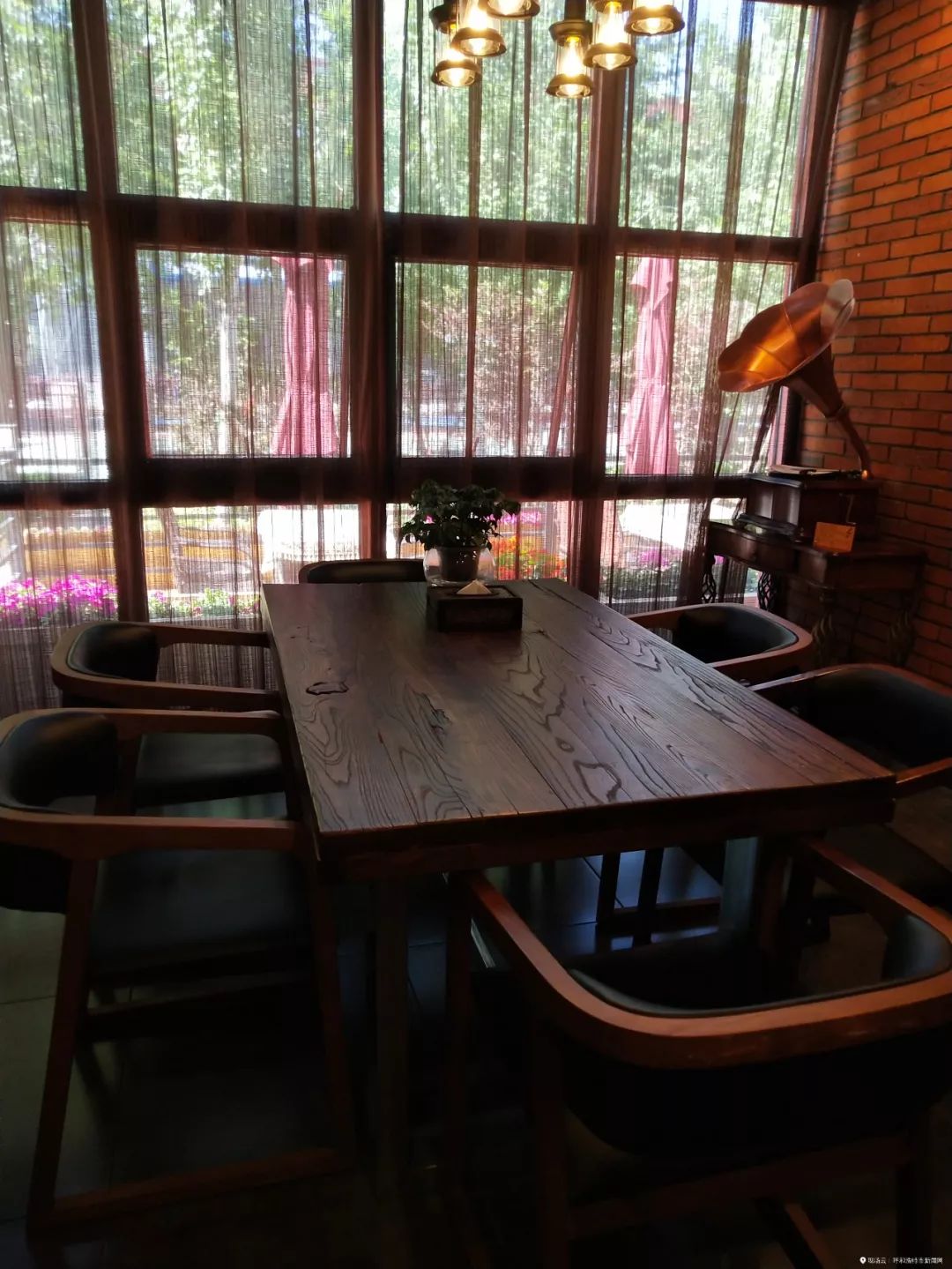 酒吧、超市展览馆这么Fashion的青城驿站,你还认为这只是厕所吗