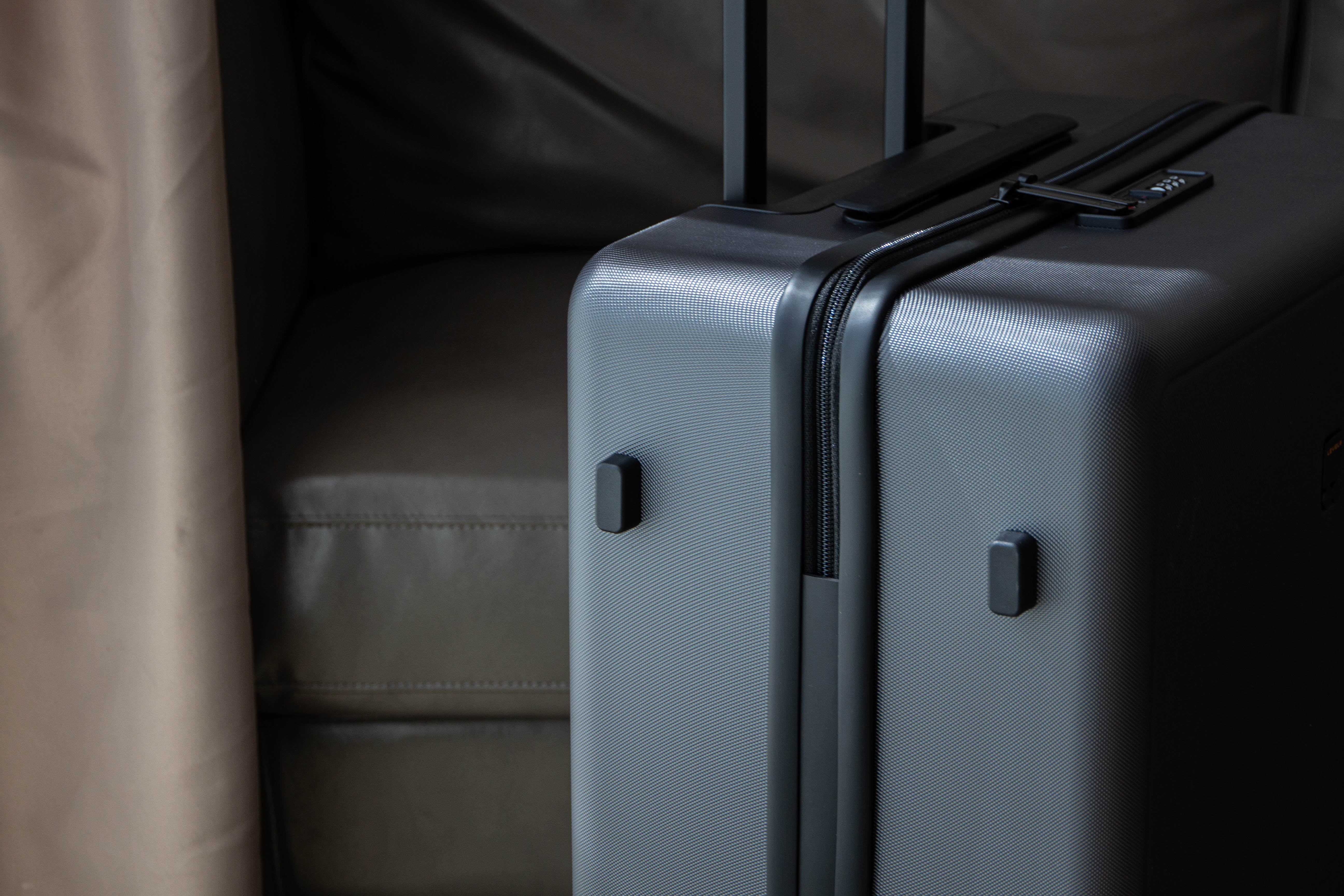 地平线8号行李箱和锤子科技合作,锤子地平线8号行李箱