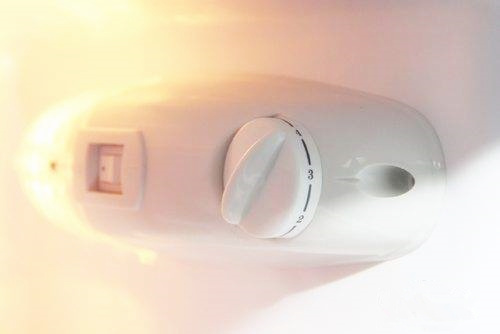 冬天温度太低冰箱不工作了,冰箱不制冷怎么调节温度