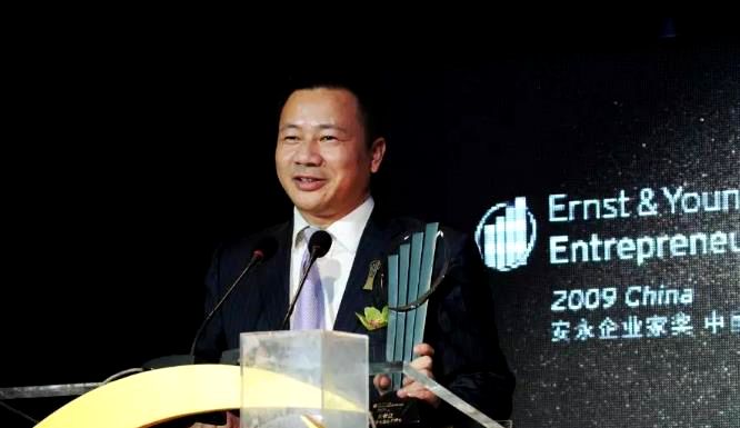 最推崇任正非，要做照明业“苹果”，王冬雷旗下*ST德豪巨亏40亿