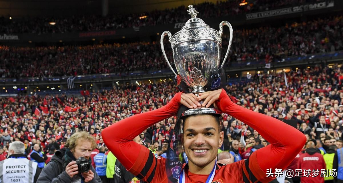 法国队没了齐祖该怎样走下去,齐祖欧冠三连急流勇退