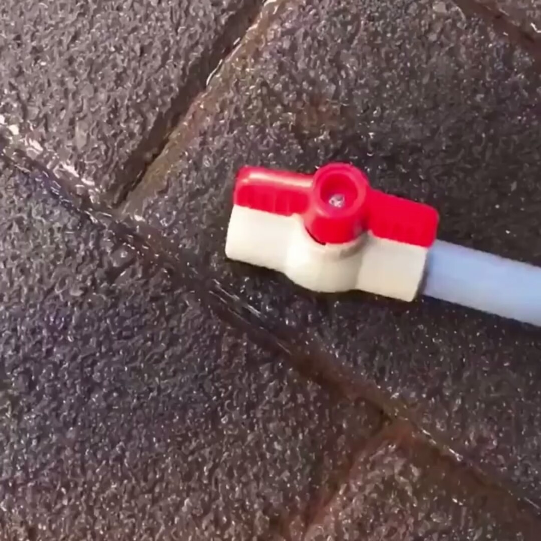 家里水管进水阀漏水各种修补方法,水管漏水关总阀有用吗