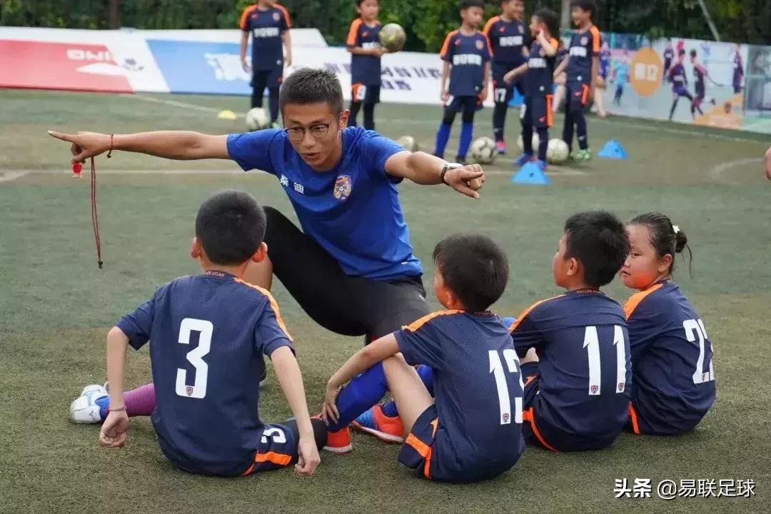 暑假再见新学期开始,易联足球秋季班报名