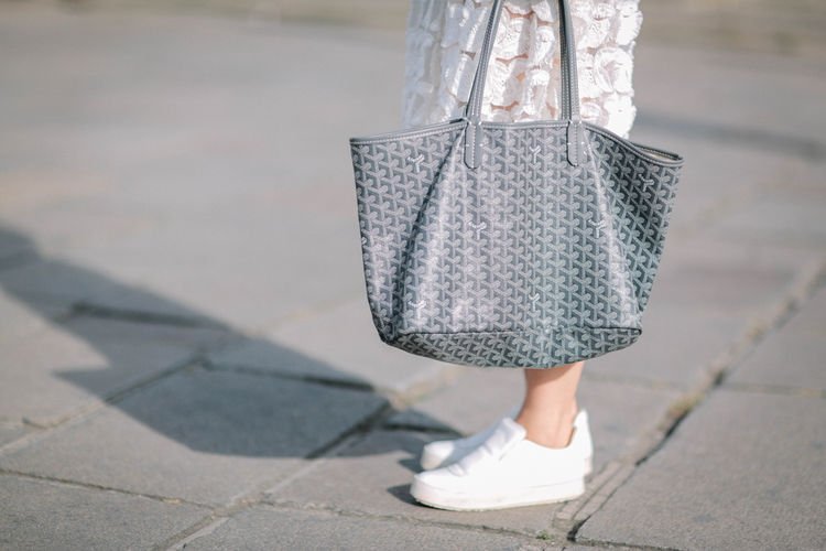 各品牌包包值得拥有的款式,小众品牌包包排行榜前十名翻盖包