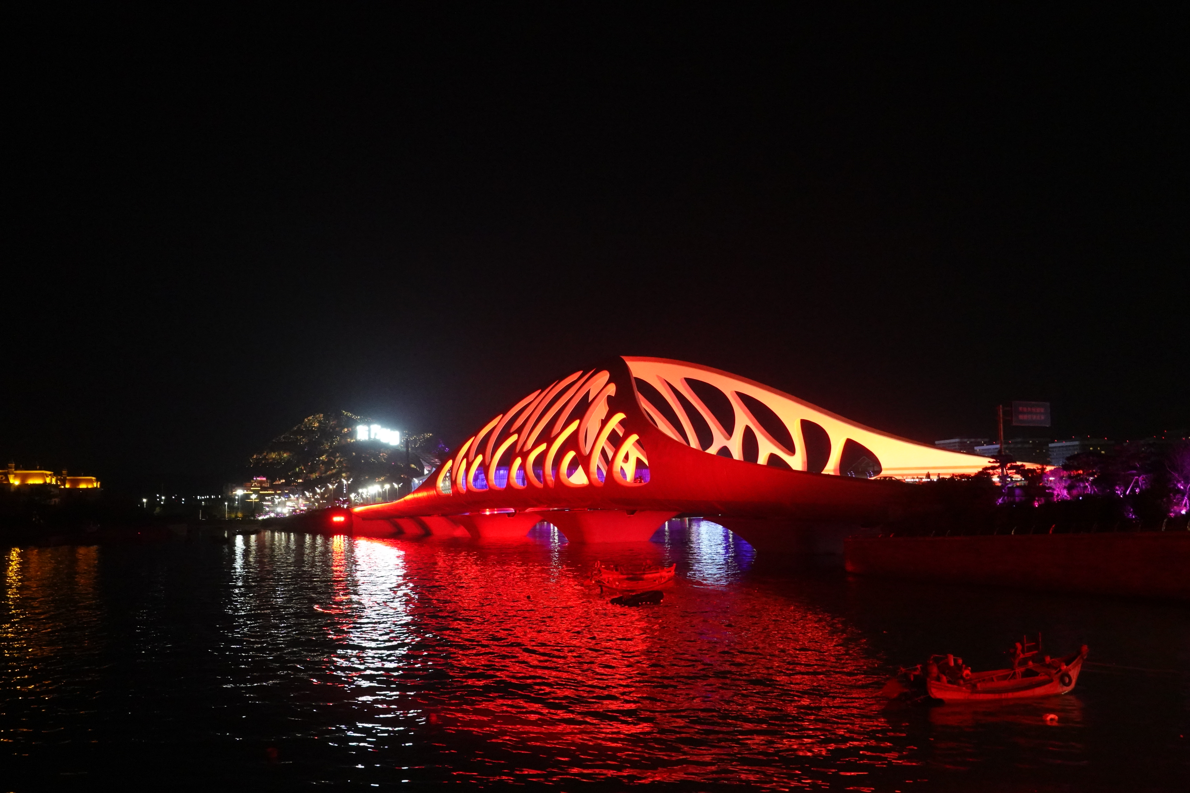 美丽的神话贝斯,美丽的神话完整钢琴