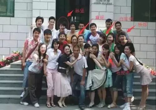 童瑶一手烂牌完整视频,视后童瑶