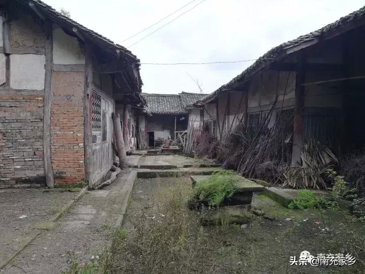 四川南充千年古城,南充小山村