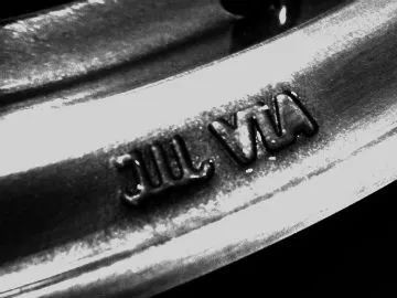 汽车轮毂的标识与识别方法,轮毂上的标志是什么