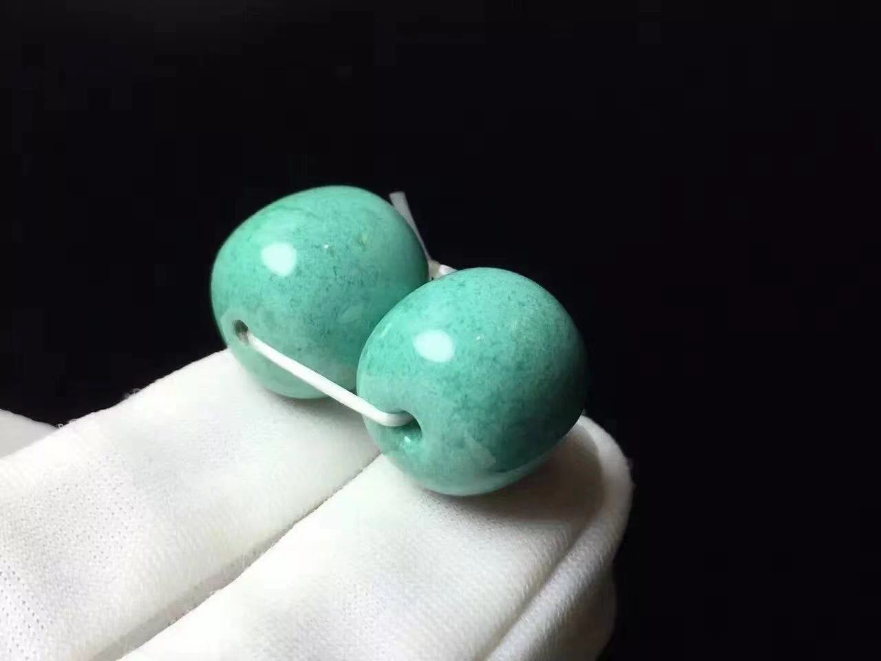 绿松石因为黄金变黑怎么办,绿松石发黑发脏怎么办