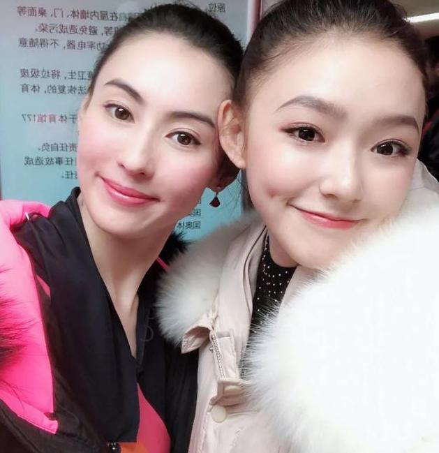 张柏芝和林允儿合照,张柏芝秒变装