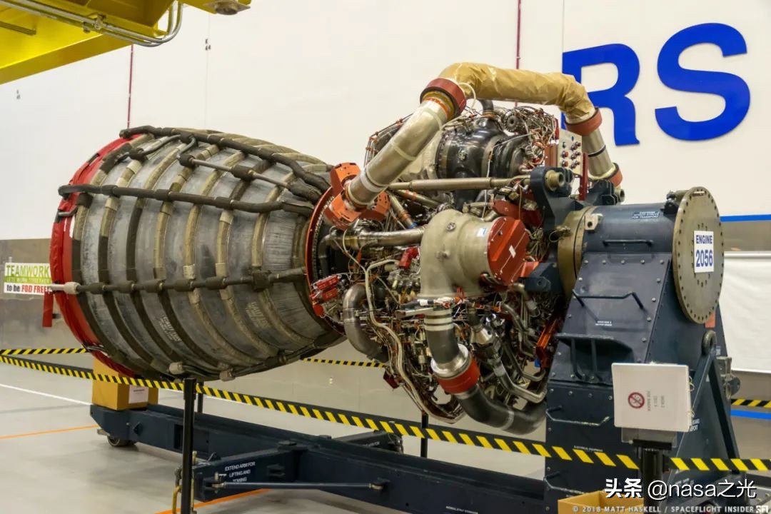 spacex猛禽发动机喷火视频,spacex最新火箭发动机