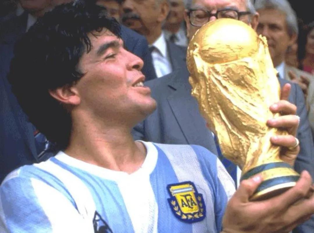 世界足坛10大球员,世界足坛五大巨星