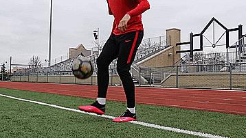 简单易学颠球技巧,八种颠球技巧口诀