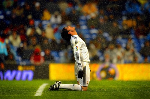 足坛卡卡颜值巅峰帅照,卡卡当之无愧足坛第一人