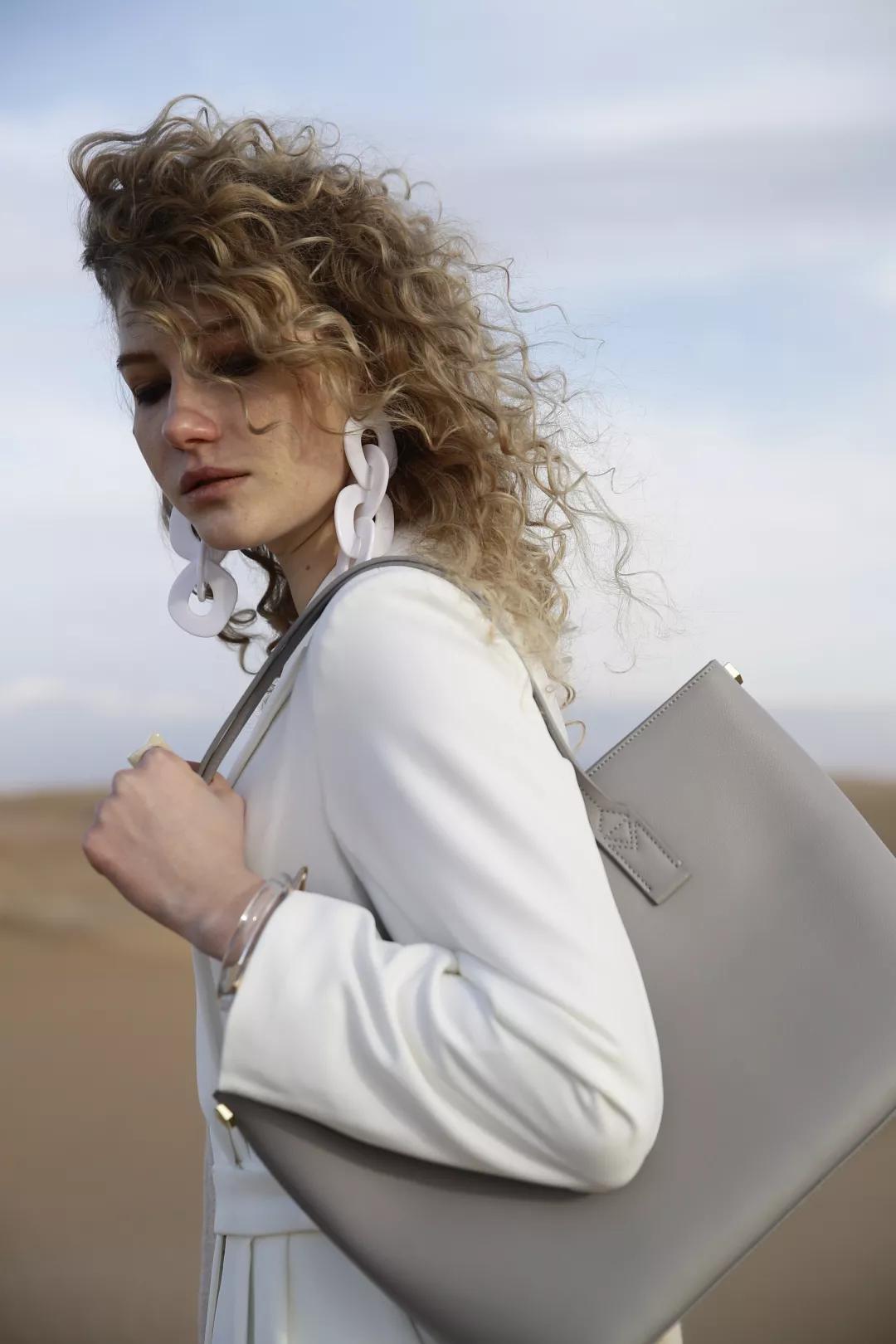 比较有质感的国货包包,好看超有质感的包包