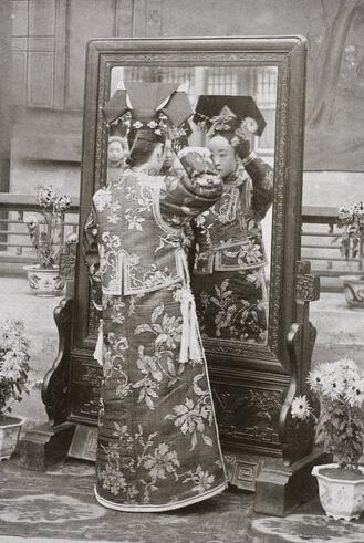 贾宝玉衣着打扮特征,贾宝玉房间陈设