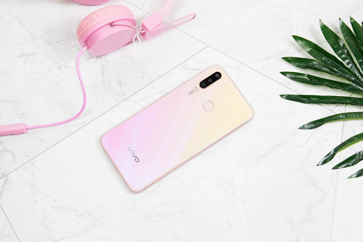vivoy3标准版最好用的功能,vivoy3初桃粉好看吗