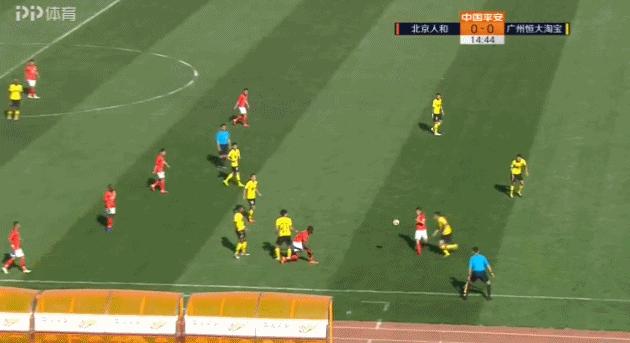 中超15分钟2次巨大争议判罚,中超24轮联赛判罚争议
