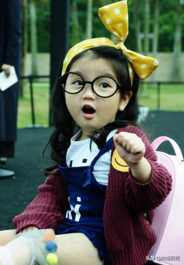 “我要赚钱养弟弟”，那个4岁出道赚百万的阿拉蕾，现在怎样了